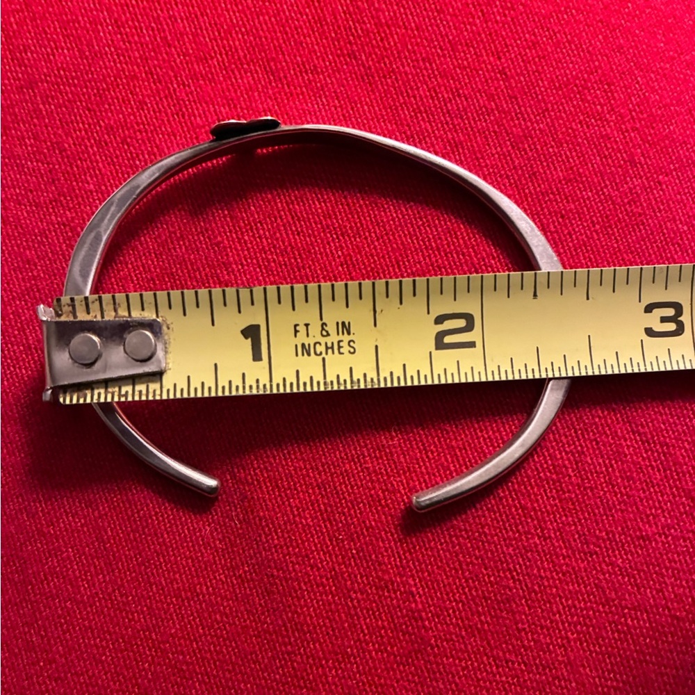 Delicate Heart Cuff (Sterling Silver) - Picture 5 of 6